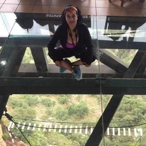 Meet your Posher, Rafaella